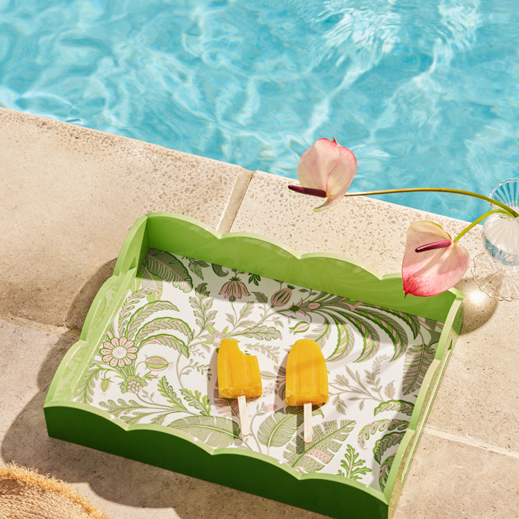 Palm Beach Green Lacquered Scallop Medium Tray