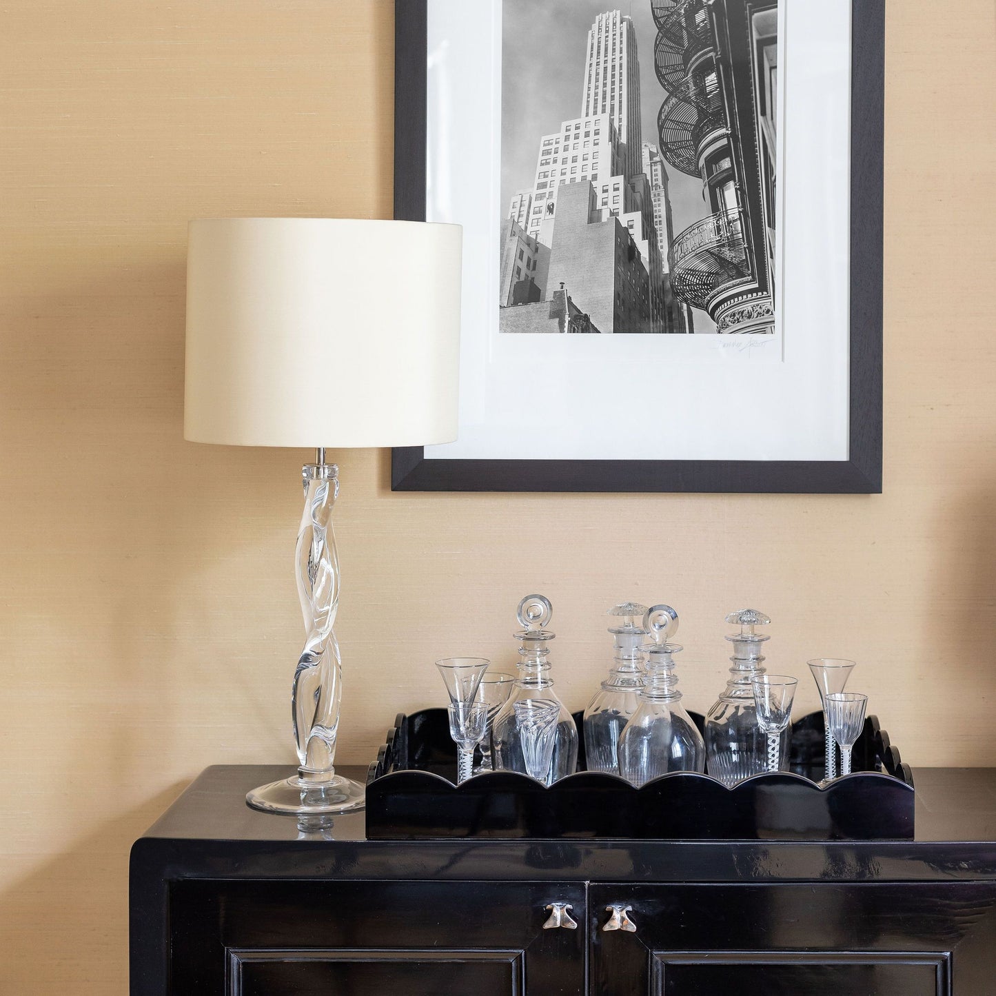 Svart Storlackerad Pilgrimsmussla Ottomansk bricka