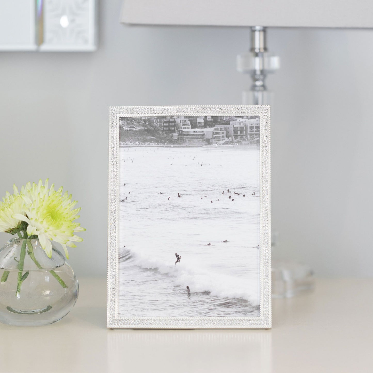 Cornice in argento con diamanti al rosmarino